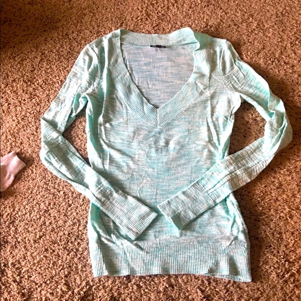 ❌SOLD❌Express Sweater